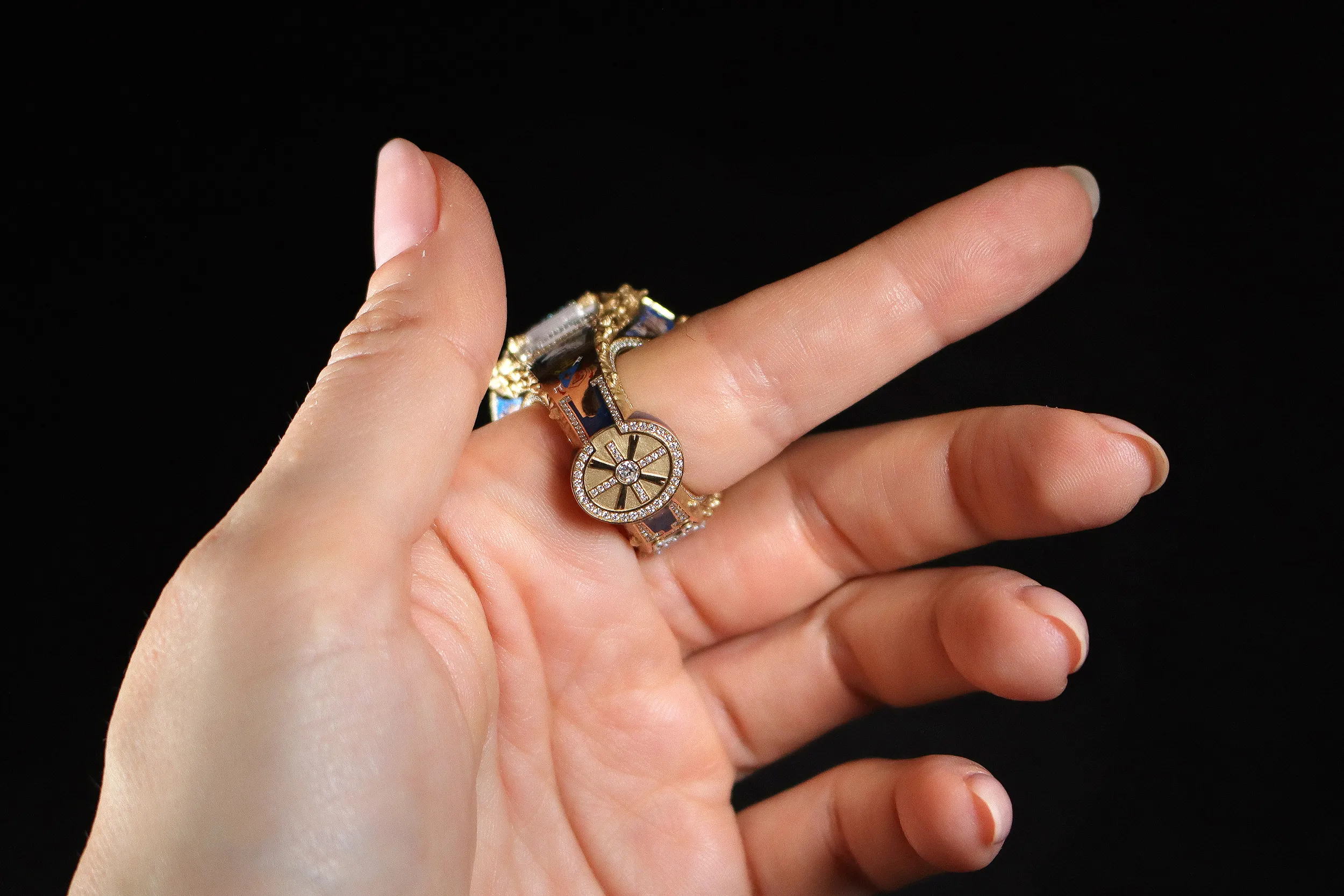 <p>Like all of Alessio’s creations, it is a veritable encyclopaedia of art history and craftsmanship</p>