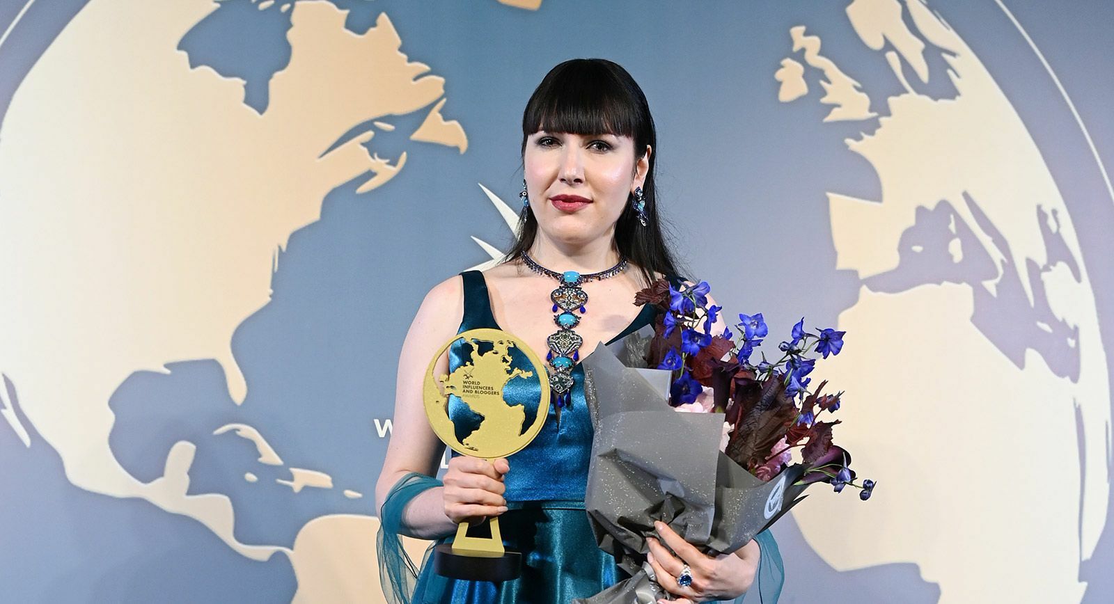 Katerina Perez wins the Jewellery Influencer Award at the World Influencers and Bloggers Association (WIBA) event in 2021
