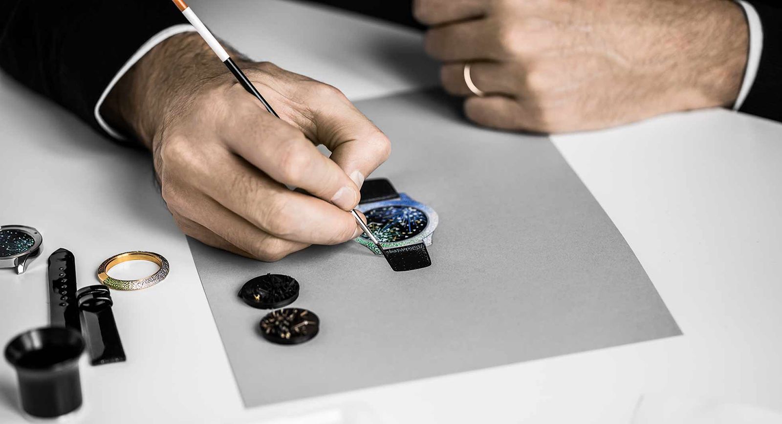 Sf hand deals watch