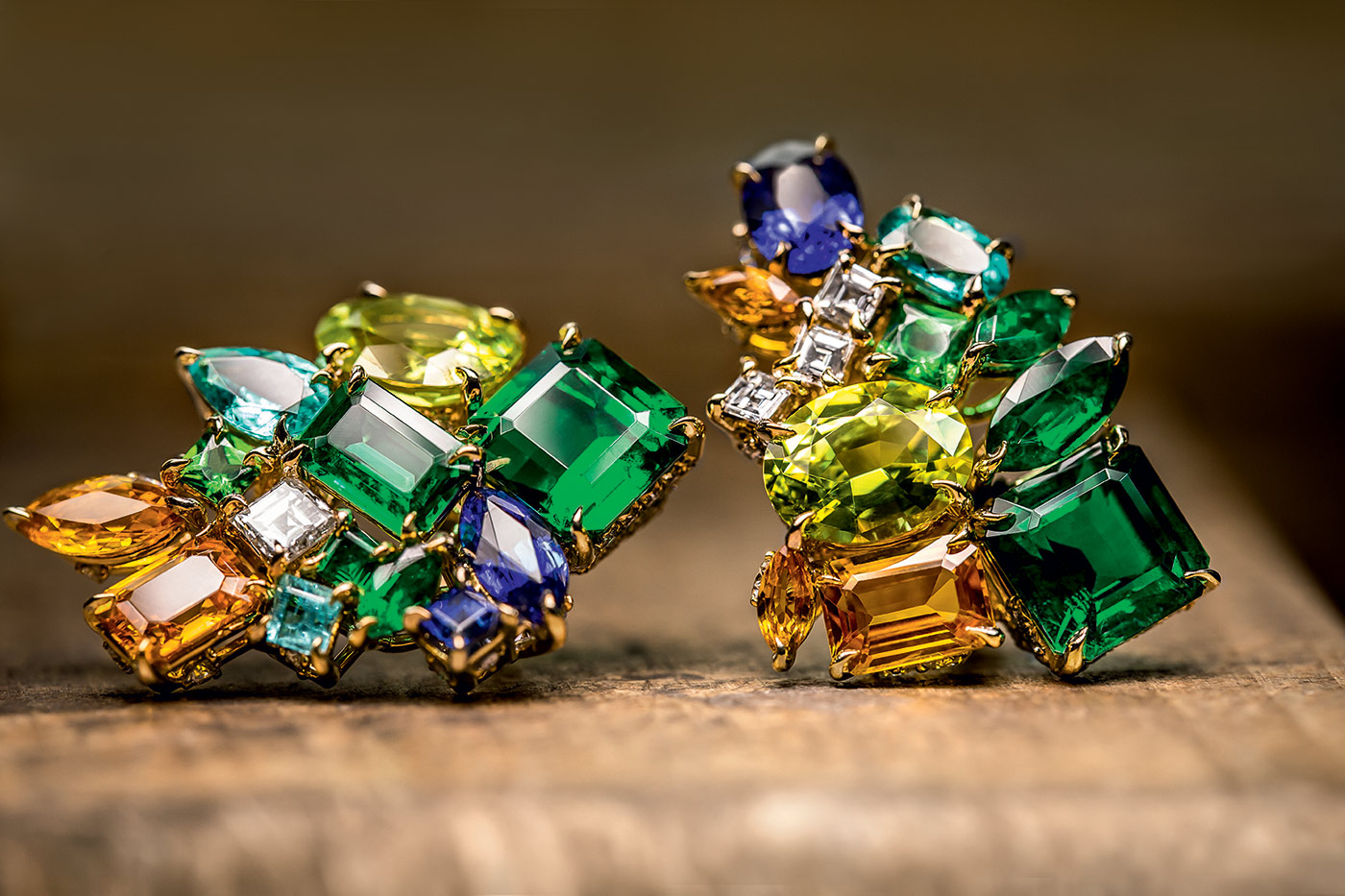 'Gem Dior' earrings with emeralds, spessartine garners, sapphires, Paraiba tourmaline, diamonds and tsavorites. Photo by Pol Baril