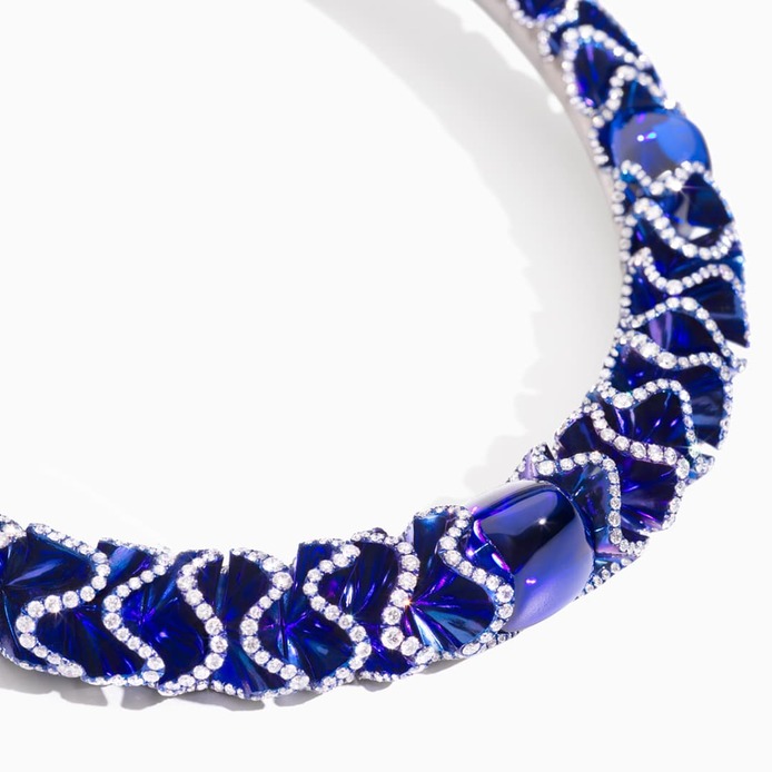 Blue Velvet choker with tanzanites and diamonds in titanium