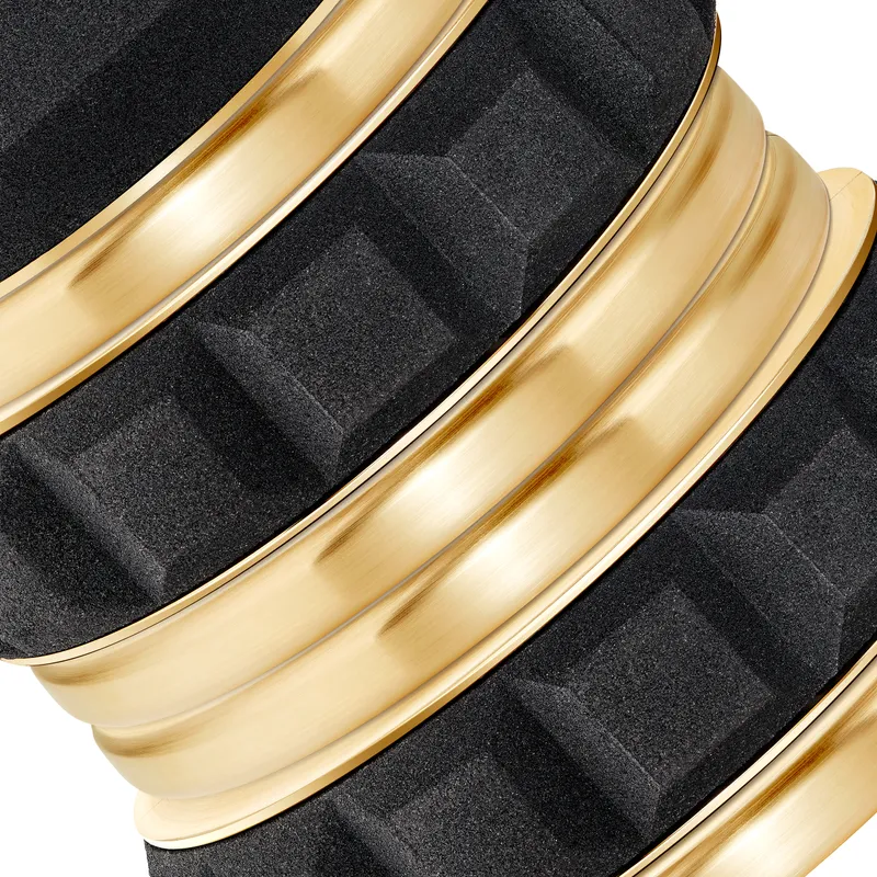 <p><span style="font-weight: 400;">The result is a material that retains the texture of sand while achieving the resilience of metal</span></p>