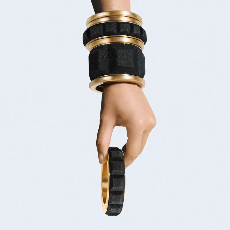 <p>With Quatre Sand, <span style="font-weight: 400;">Boucheron has taken a humble material—sand—and transformed it into something profoundly modern</span></p>