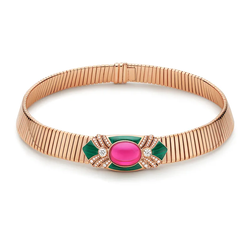 <p>Unveiled this autumn: a a new Tubogas Alta Gamma necklace in 18k pink gold, set with a cabochon pink rubellite and inlaid with malachite</p>