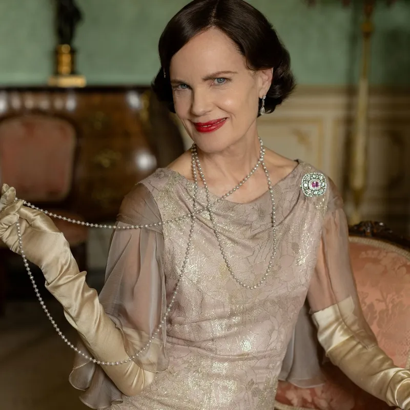 <p>Elizabeth McGovern as Cora Grantham in DOWNTON ABBEY: The Grand Finale. Credit: Rory Mulvey / © 2025 FOCUS FEATURES LLC</p>
