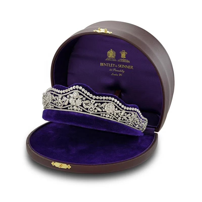 <p>A Belle Époque diamond tiara, circa 1910, provided by Bentley &amp; Skinner for Elizabeth McGovern to wear as Cora Grantham</p>

