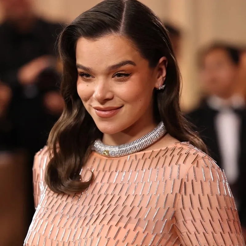 <p>Hailee Steinfeld wore a voluminous collar by Repossi set with a 7.4o-carat cushion-cut yellow diamond</p>