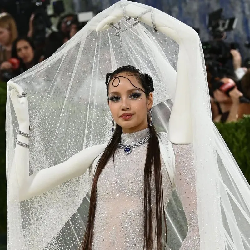 <p>Lisa Manobal wore a sapphire and diamond necklace from Bvlgari’s Eclettica high jewellery collection</p>