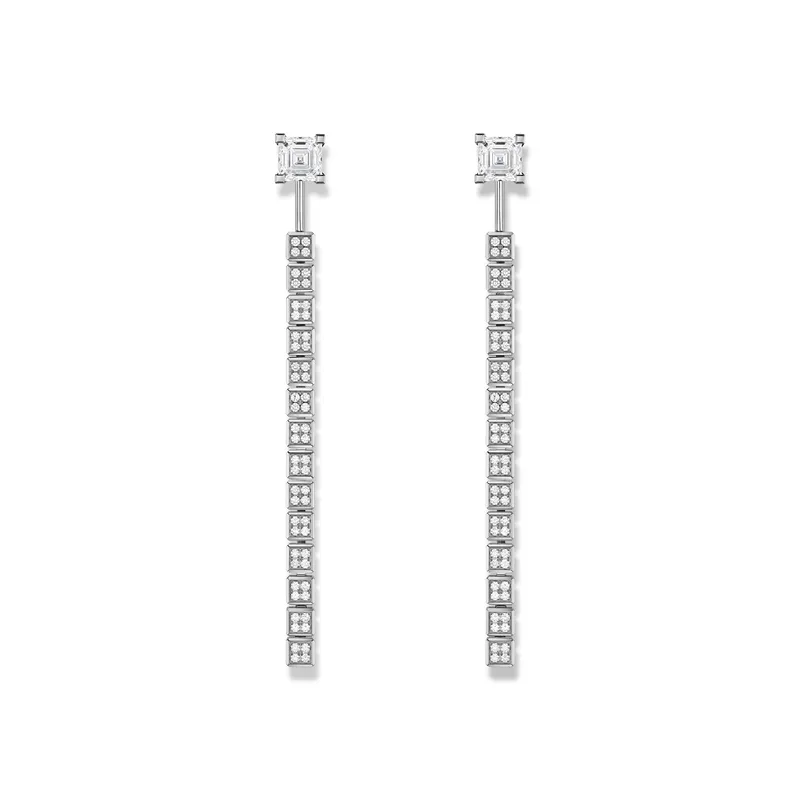 <p>Chopard Ice Cube diamond drop earrings in 18k ethical white gold</p>