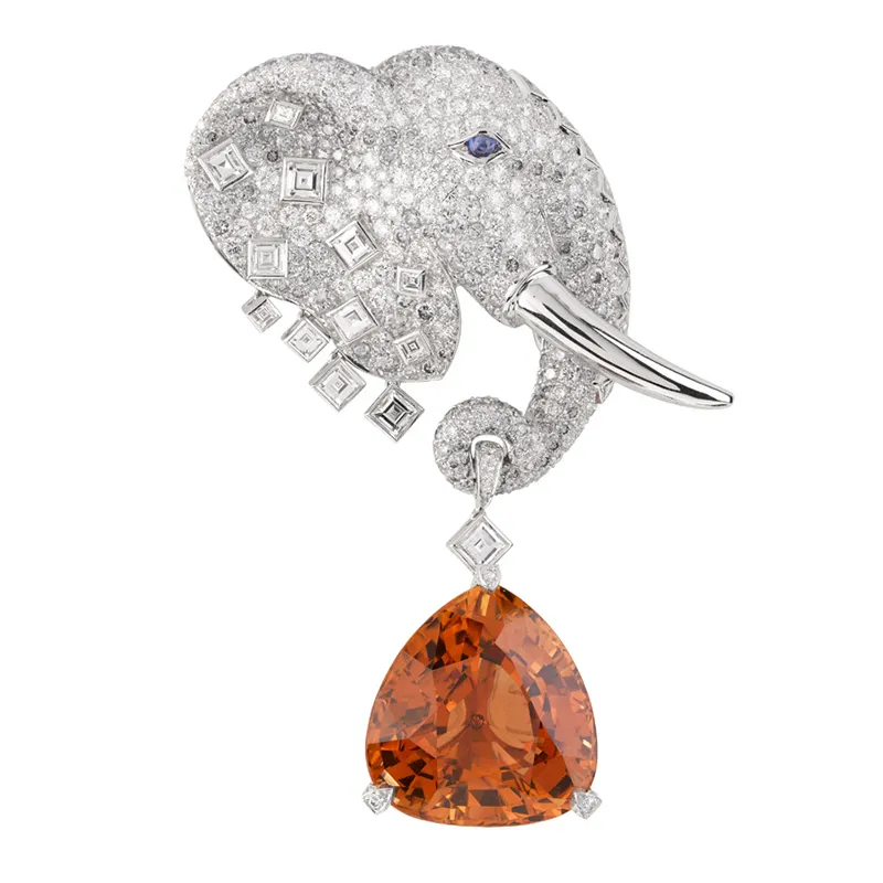 <p>Les Voyages Extraordinaires Maximus clip with Imperial topaz</p>