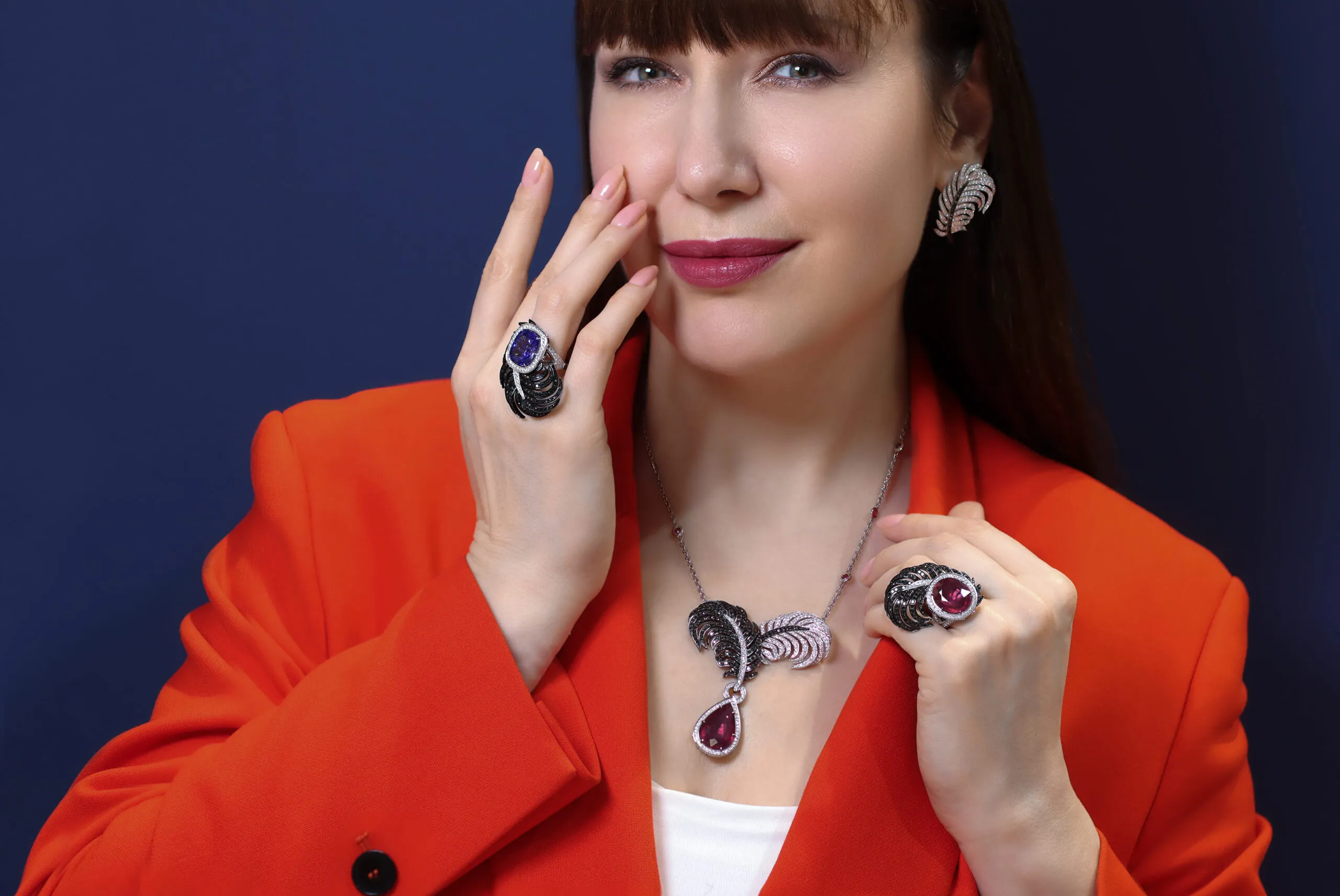 Katerina Perez wears Vamp creations by Elena Semy Jewellery, including the Vamp ring with a 12.55 carat ruby, further rubies, 1.31 carats of black diamonds and 0.70 carats of white diamonds in 18k white and black gold 