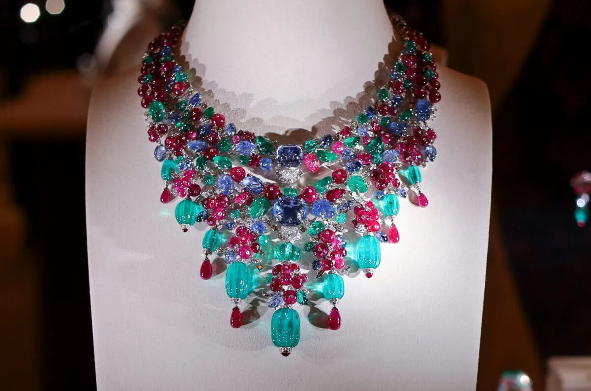 Cartier Nature Sauvage High Jewellery necklace in platinum, set with sapphires, carved emeralds, ruby beads and diamonds 