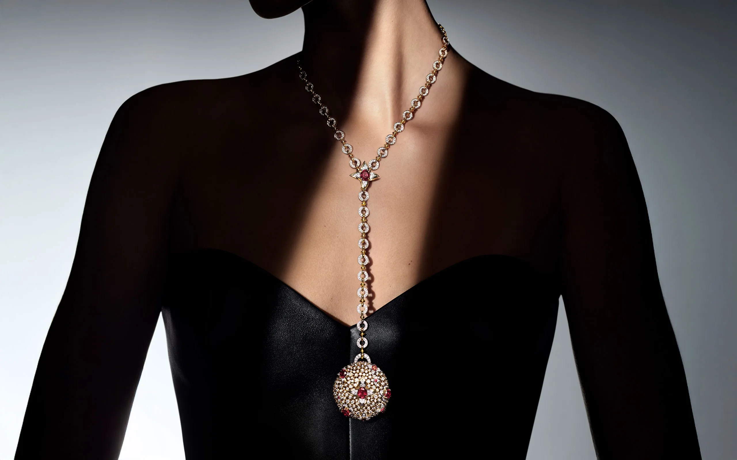Louis Vuitton Splendeur necklace in yellow gold and platinum with 8.69 carats of Mozambican rubies from Chapter II of the Awakened Hands, Awakened Minds High Jewellery collection. ©Nathaniel Goldberg