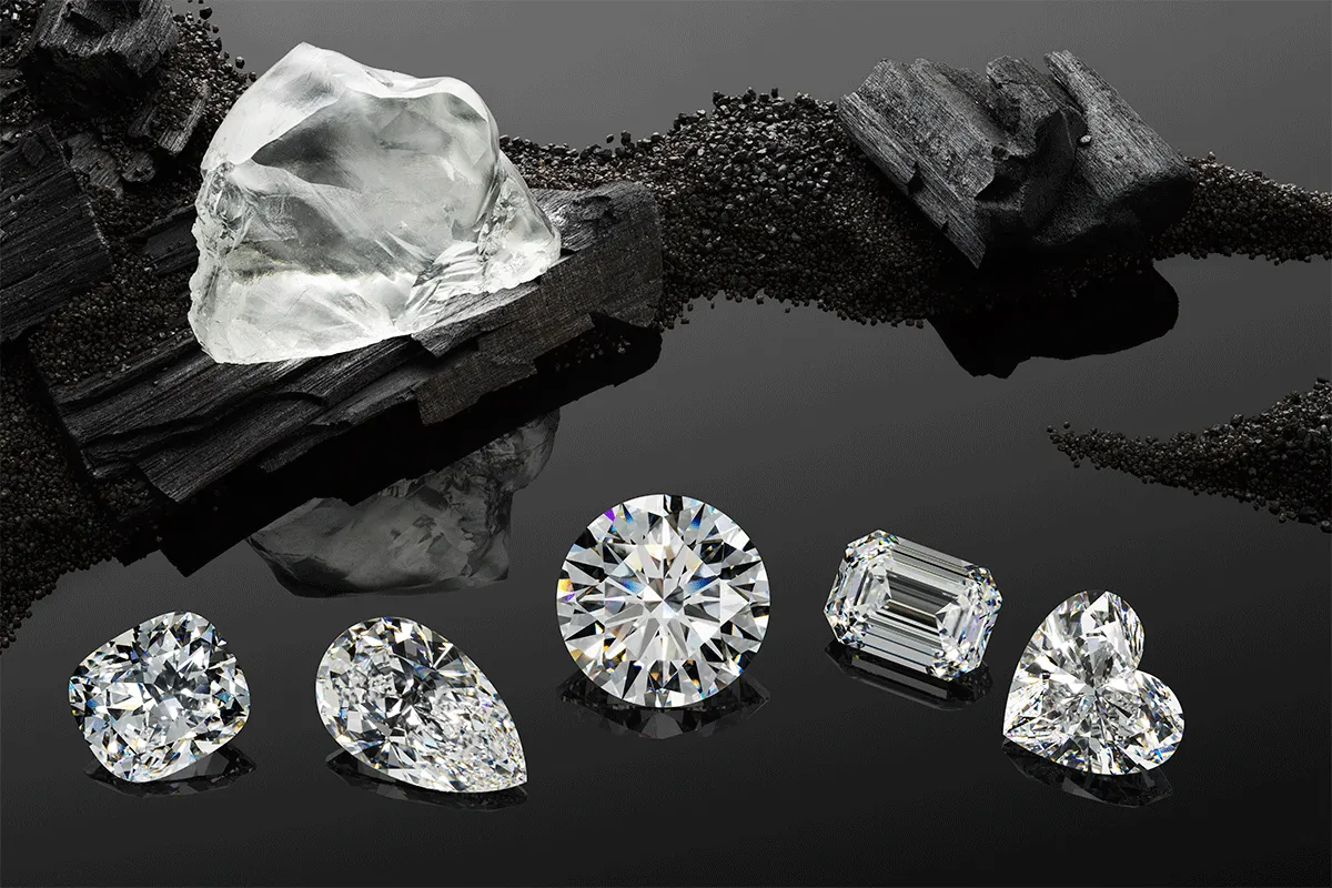 Among the ensuing 23 diamonds, five weigh more than 20 carats and each of the main stone cuts – cushion, brilliant, heart, emerald and pear – is represented