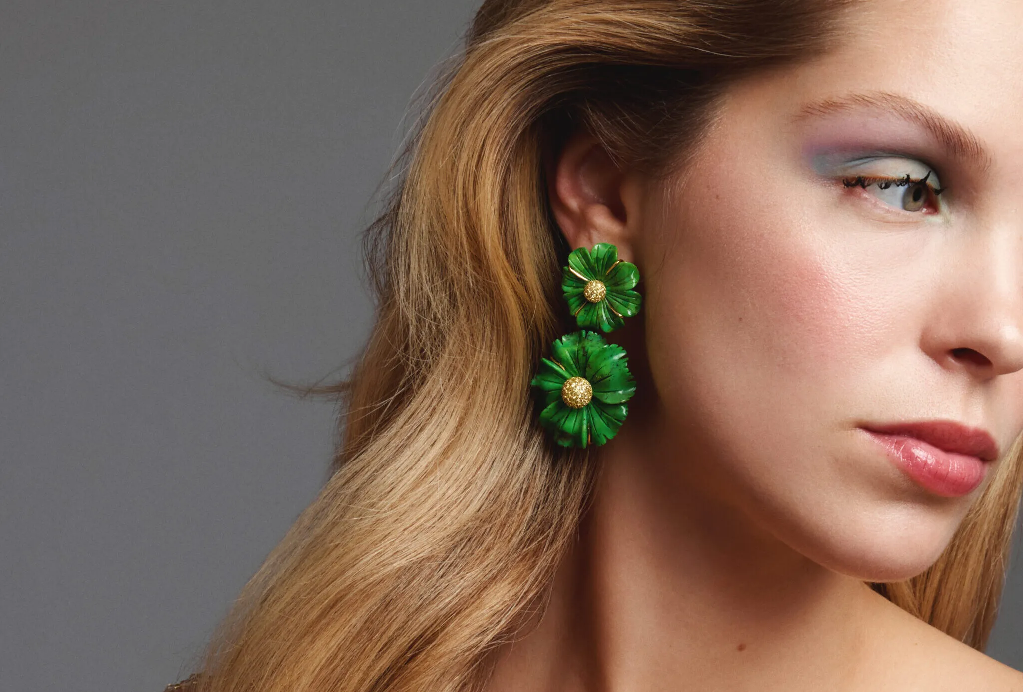 Aponine Wild earrings with green turquoise cut into the shape of flowers and yellow sapphires from the Garden of Aponine collection
