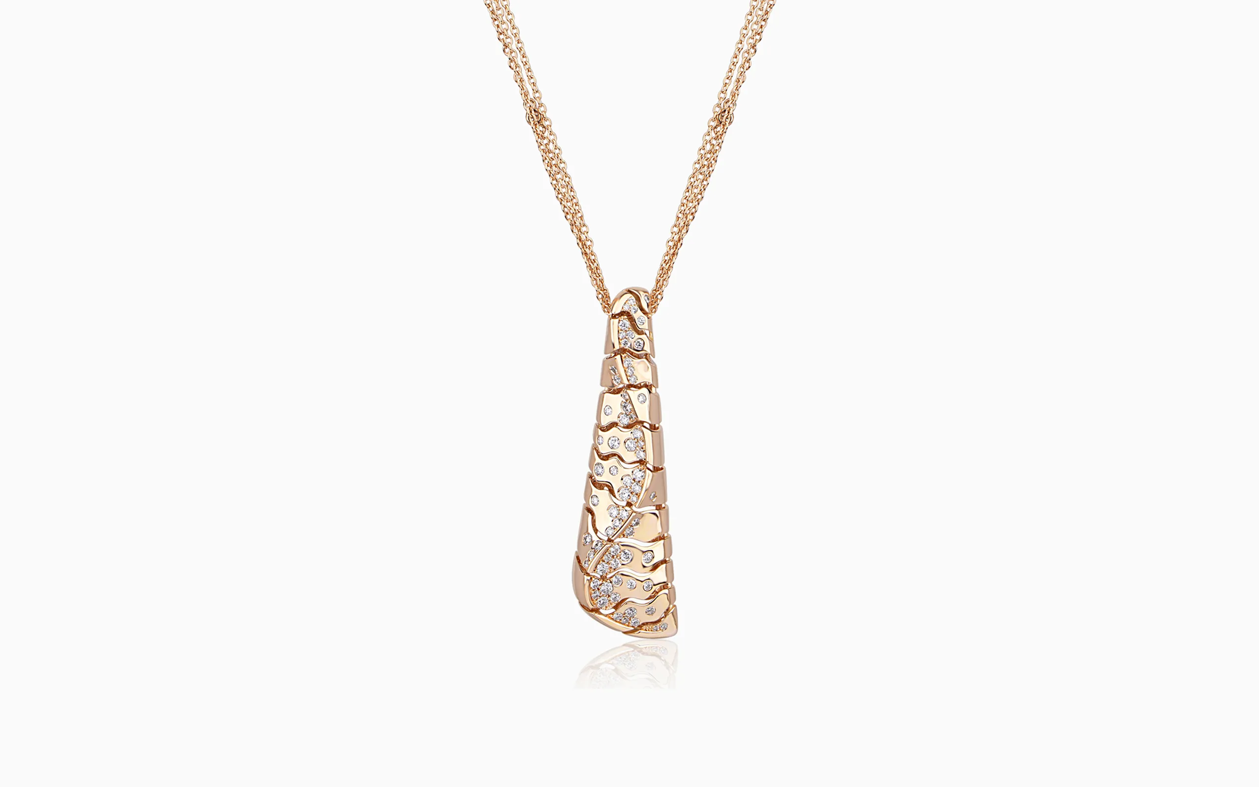 BijouQ La Duna necklace with diamonds in 18k rose gold