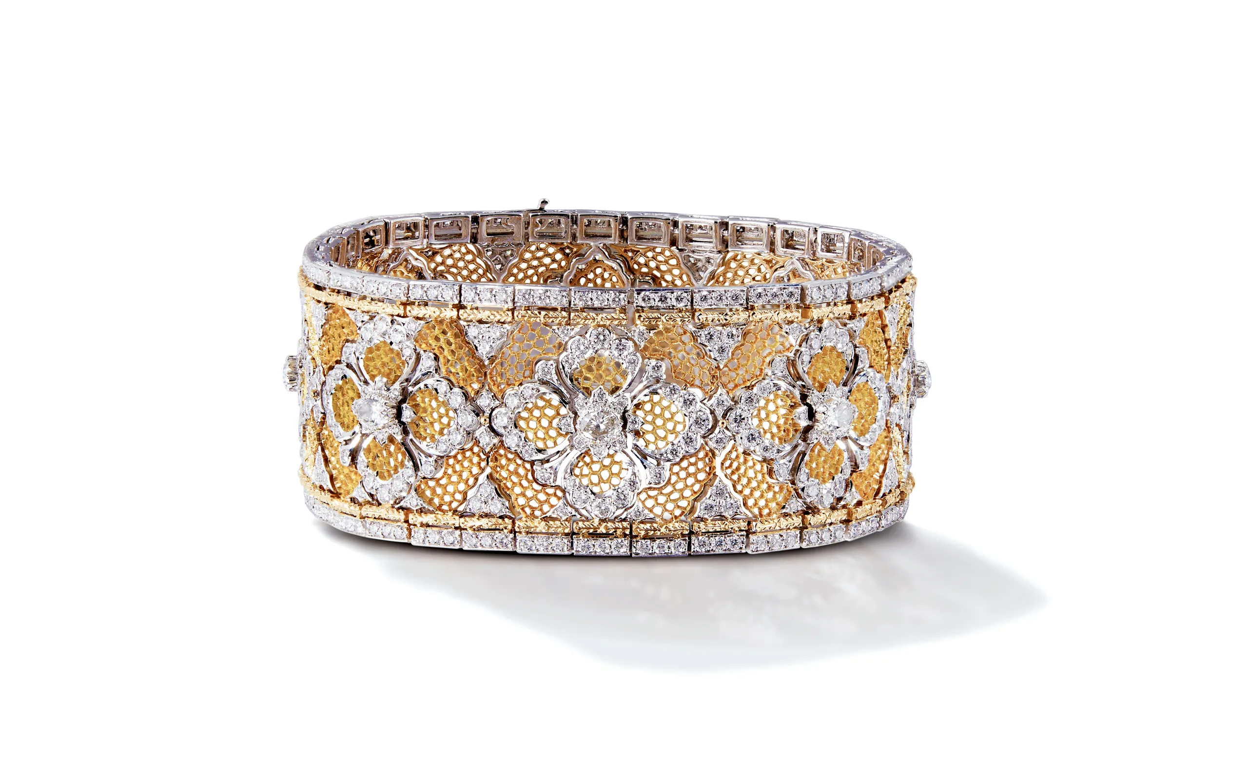 Buccellati bracelet from the Opera High Jewellery collection designed by Andrea Buccellati for TEFAF Maastricht 2025