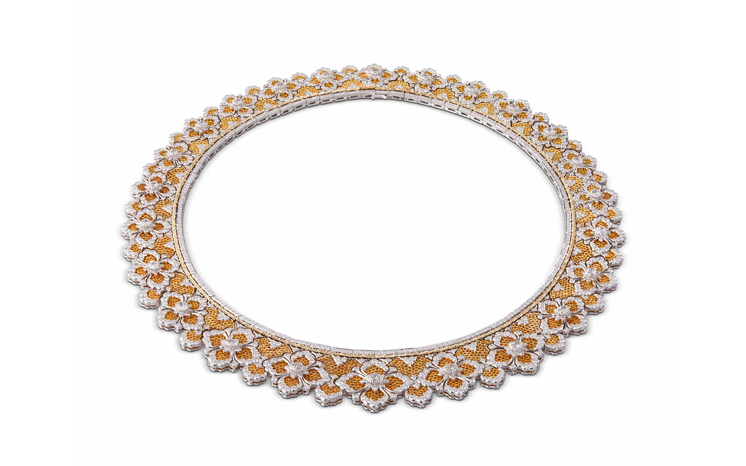 Buccellati necklace from the Opera High Jewellery collection designed by Andrea Buccellati for TEFAF Maastricht 2025
