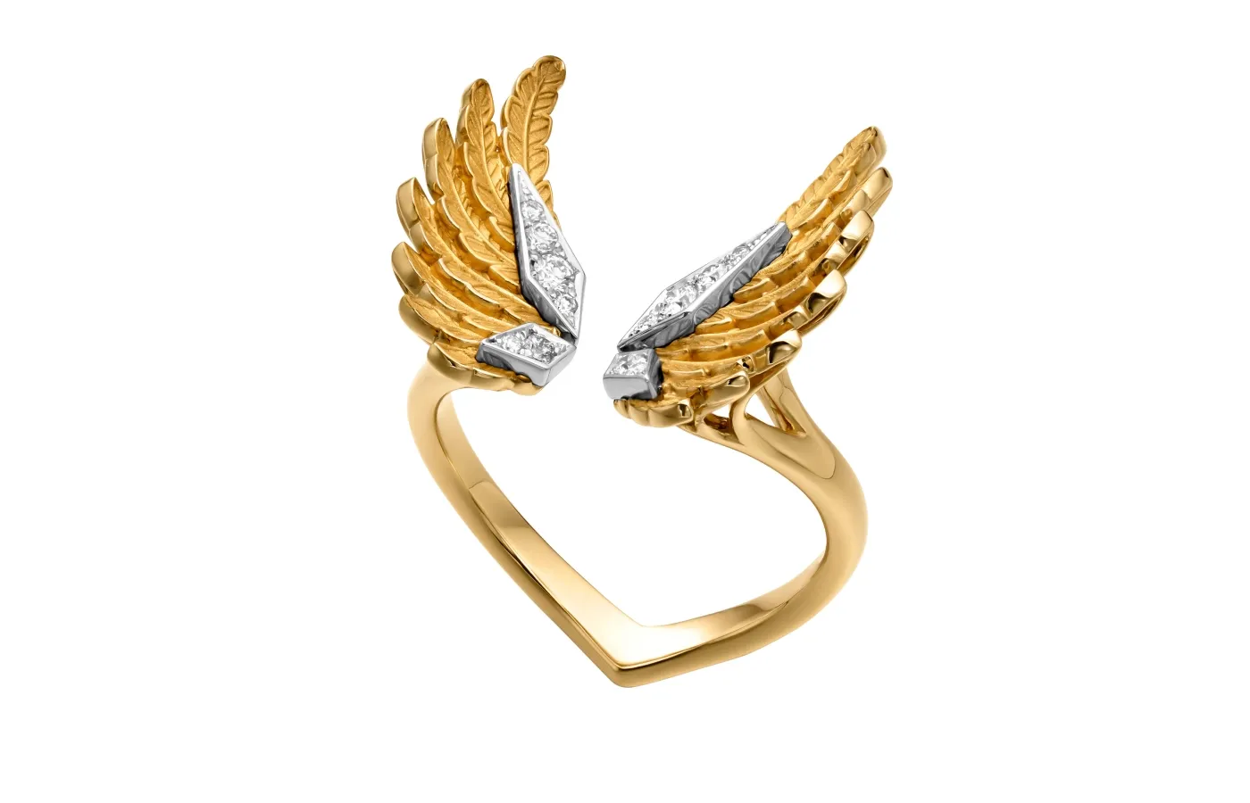 Carrera y Carrera Libre ring from the Vida collection with diamonds in 18k yellow and white gold