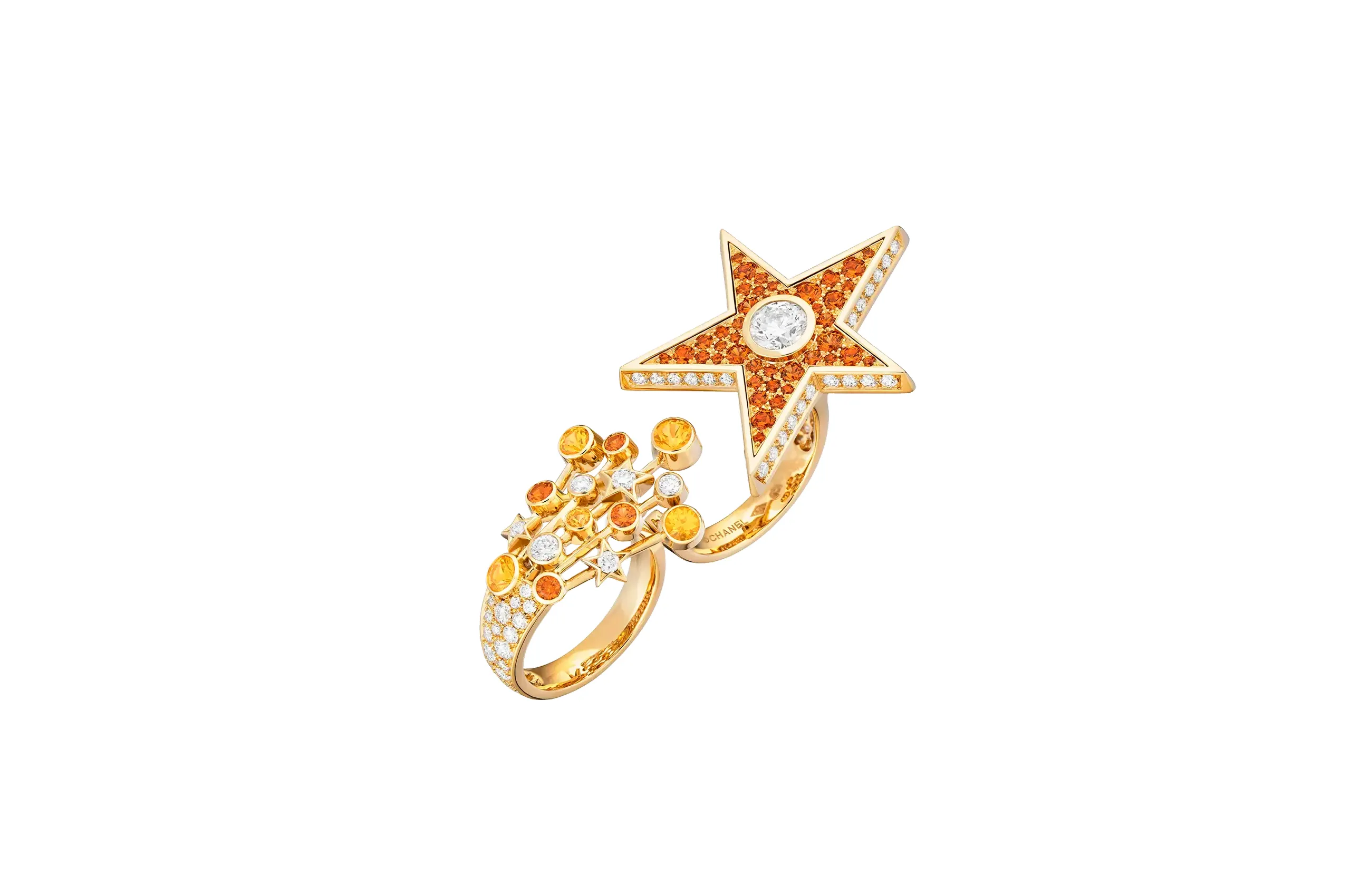 Chanel Five Stars ring with brilliant-cut diamonds and garnets in yellow gold from the Reach for the Stars High Jewellery collection