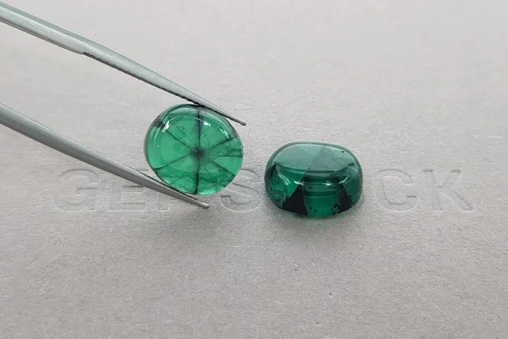 Colombian Vivid Green trapiche emeralds in cabochon cut 11.38 ct - gemstock.org