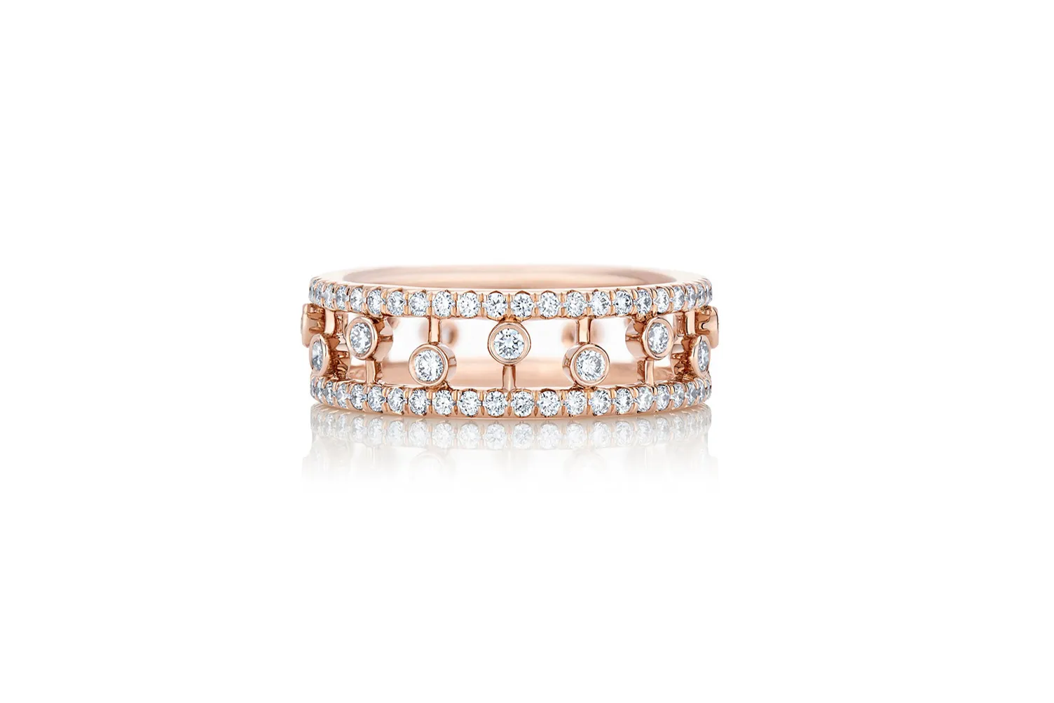 <p>De Beers ‘Dewdrop’ ring in diamonds and rose gold</p>