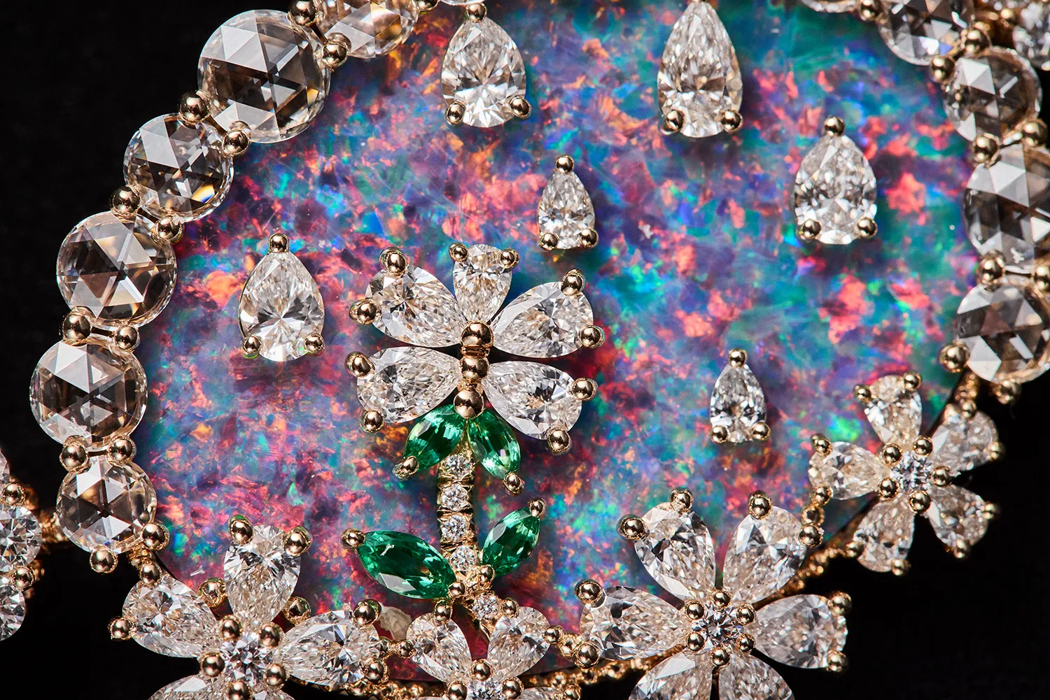 A closer look at the Diorexquis Nature Precieuse High Jewellery necklace with pear-shaped diamonds and marquise-cut emeralds. Photo credit Piotr Stoklosa