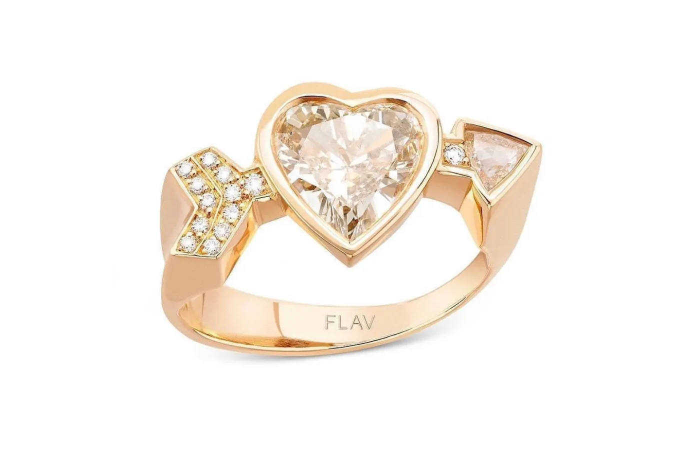 Flav Paris Cupid ring with a heart-shaped diamond of 0.85 carats, triangular diamonds, and diamond pavé set in 18k rose gold