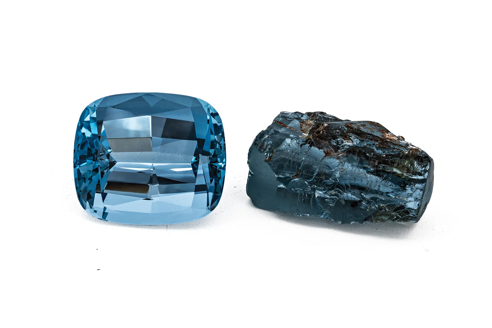 HC_Arnoldi_2025_Aquamarine_81,58cts_29x25mm_MOZ1_RGB