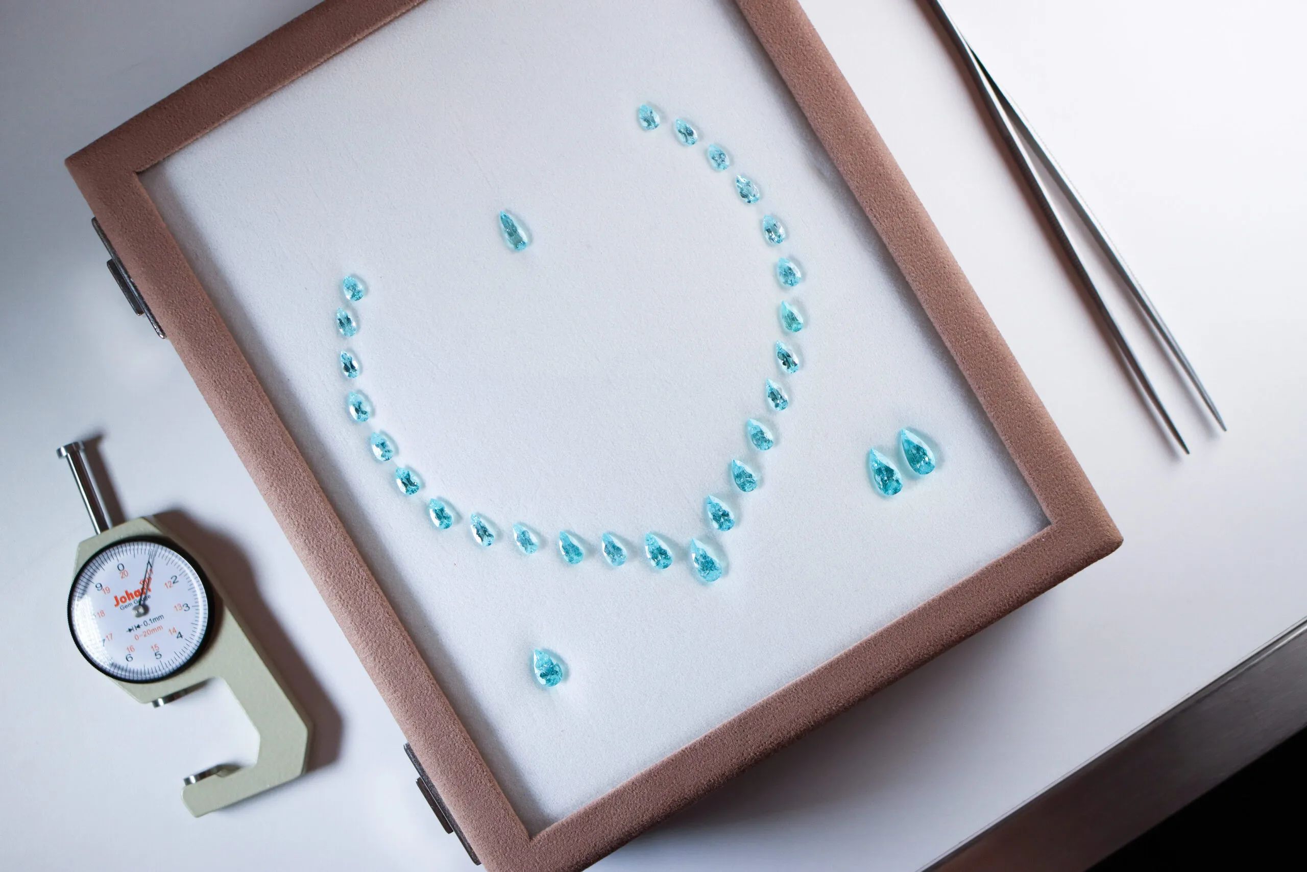 A sensational Paraiba tourmaline layout by Brasil Gem Commerce, which specialises in the cutting and trading of both Brazilian and African stones