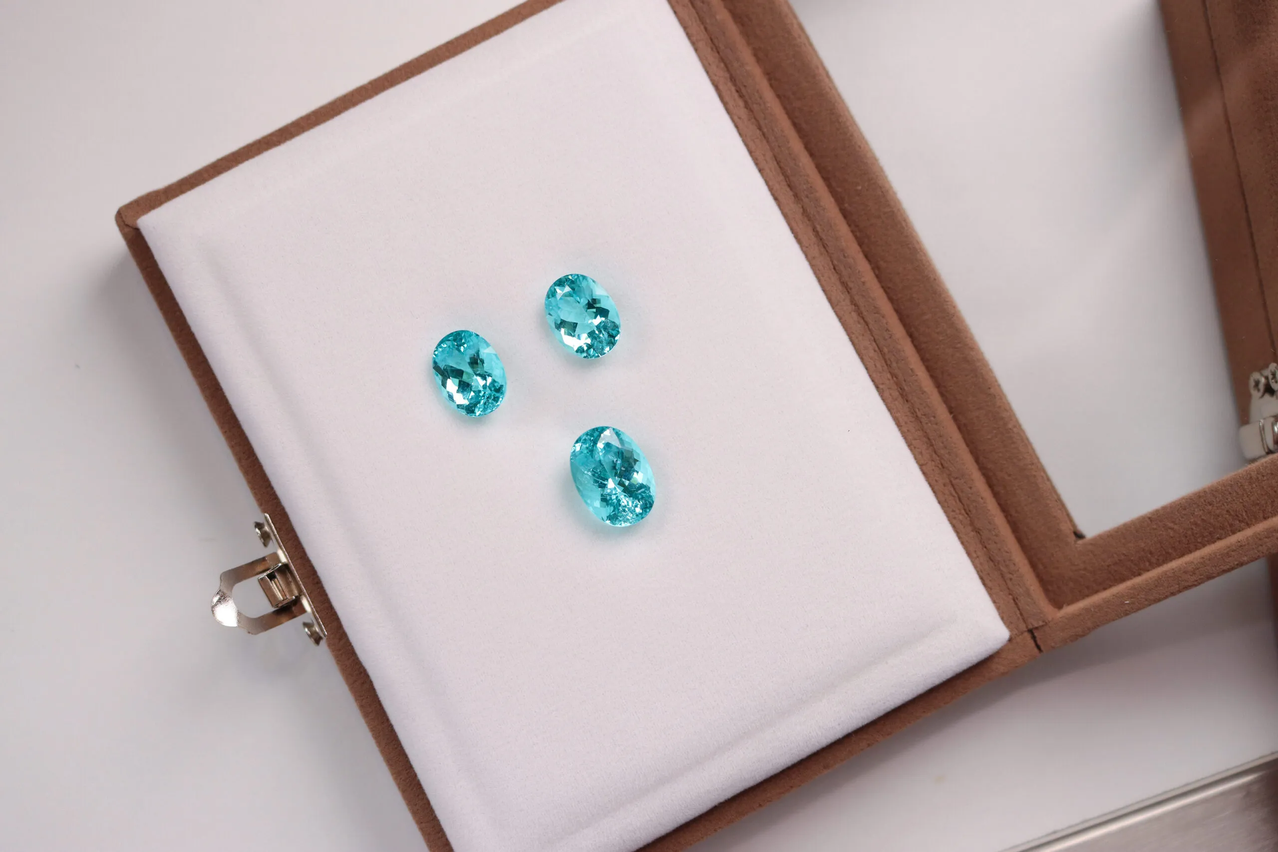 Brasil Gem Commerce believes in “fulfilling dreams through gemstones” like these large, oval-shaped Paraiba tourmalines