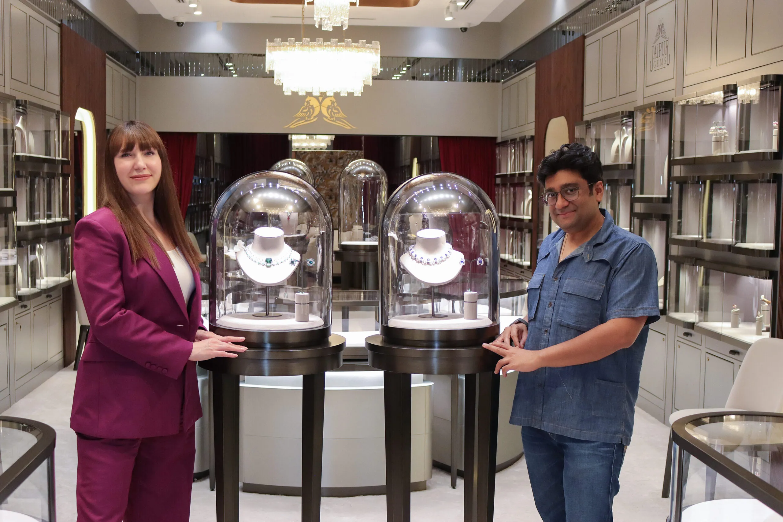 Katerina Perez explores new Jaipur Gems creations with Siddhartha Sacheti in Abu Dhabi