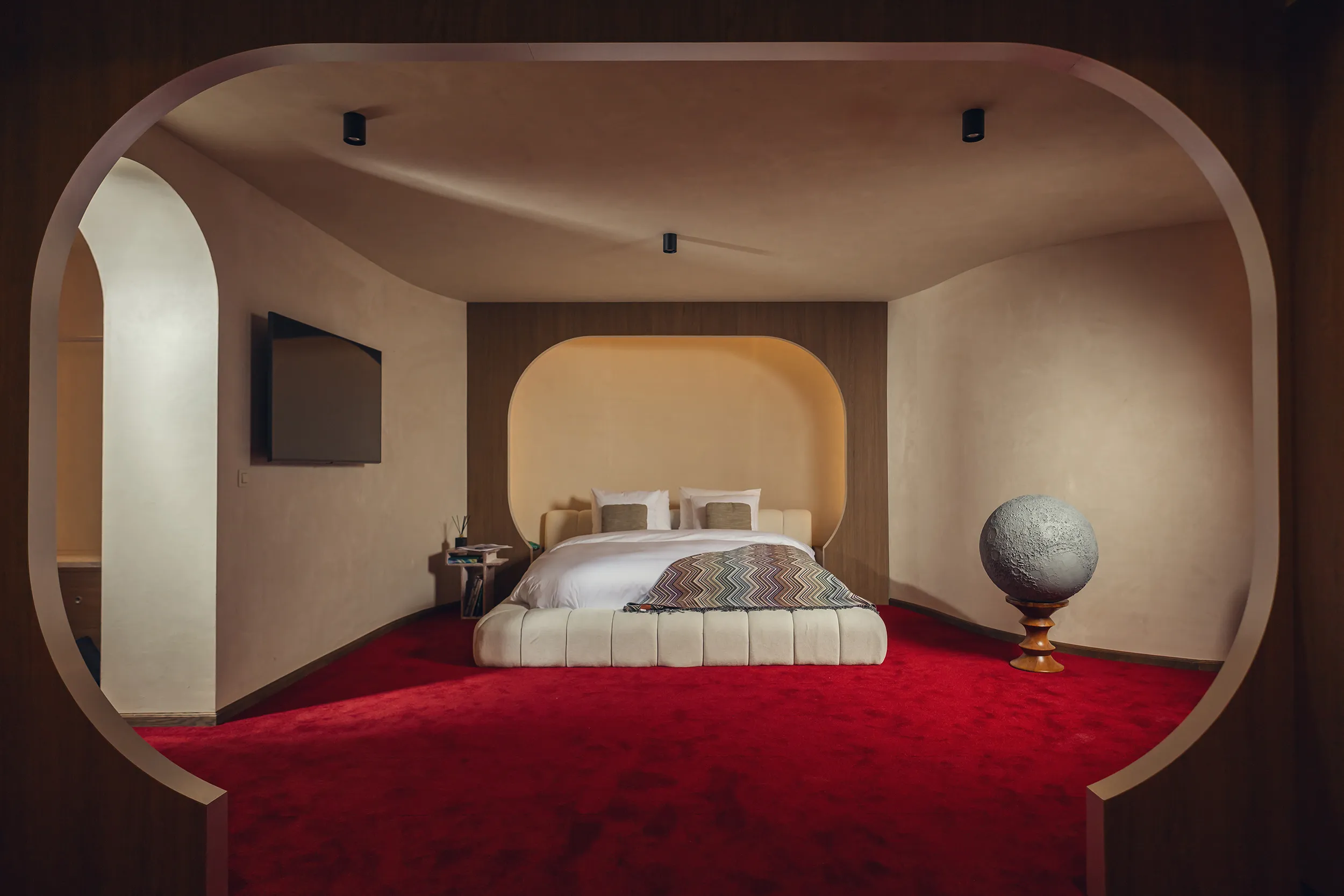 <p>The interior design is luxuriously space age</p>