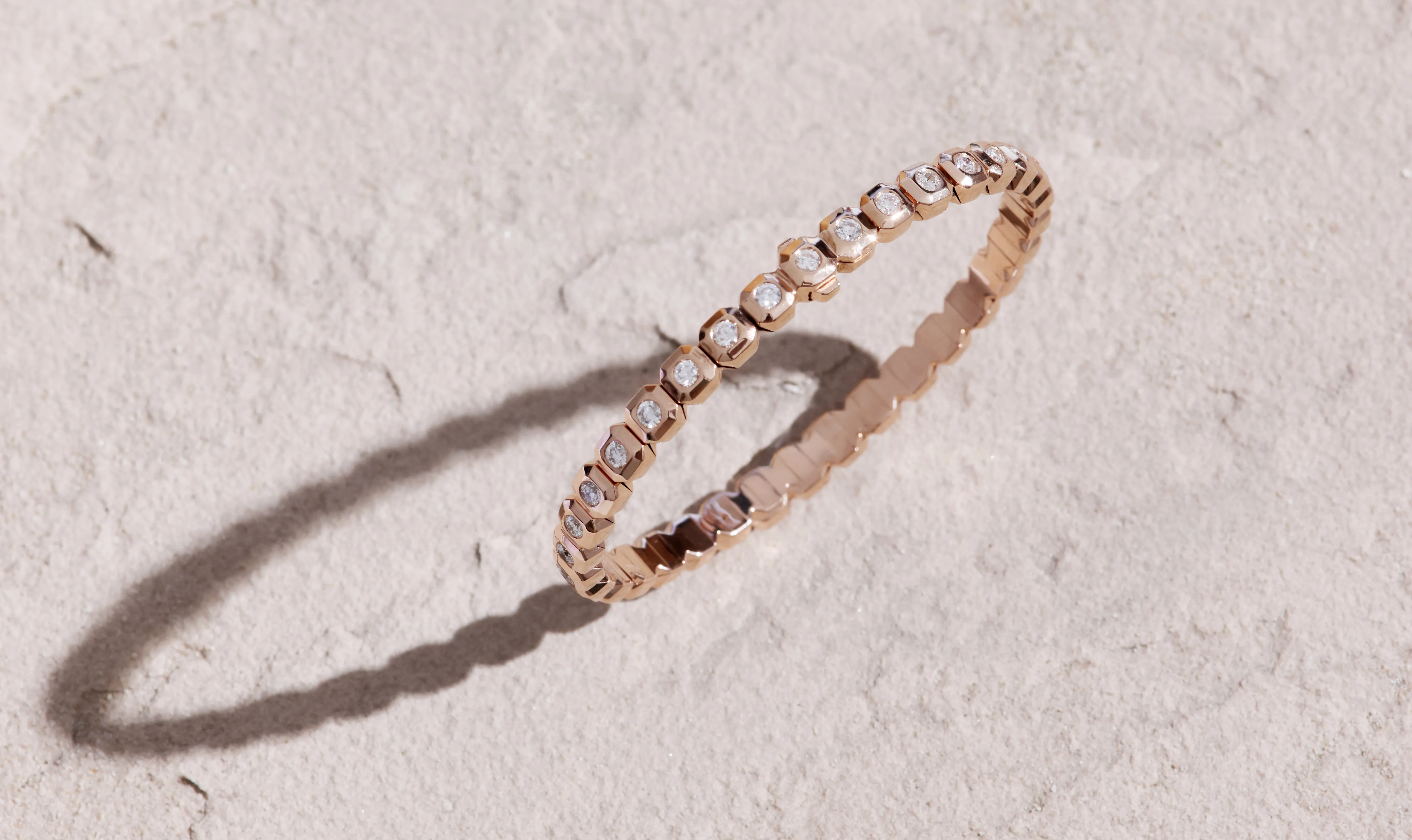 Karina Choudhrie Icon Magic bracelet with 2.04 carats of round brilliant-cut diamonds in 18k rose gold 
