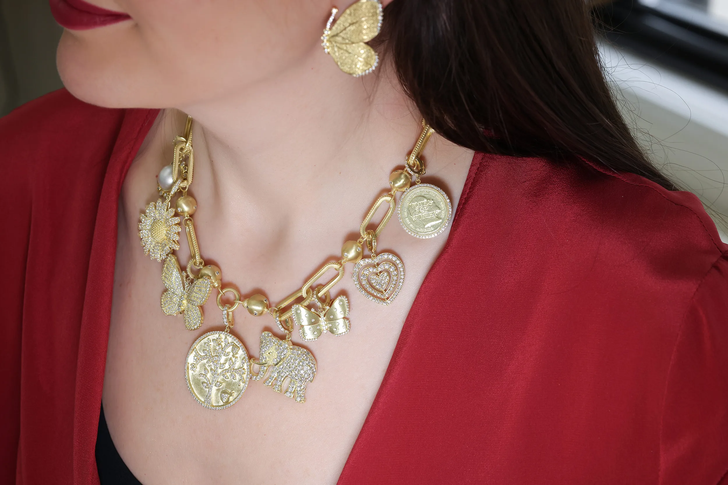 <p>Katerina Perez wears the Tanya Farah Fine Jewelry &#8216;build your own&#8217; charm necklace set with diamonds in 18k yellow gold</p>
