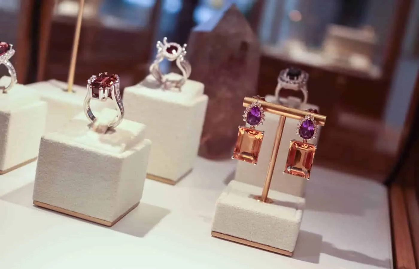 Coloured gemstone ring and earring designs by Korbička Šperky