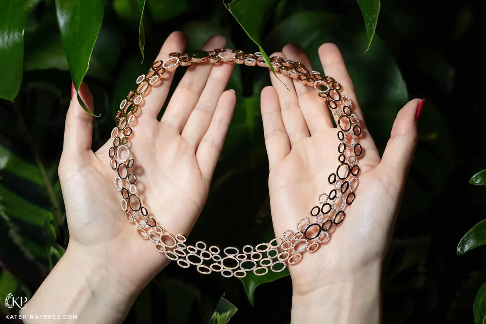 The Leo Wittwer Panta Rhei necklace crafted in handscrafted in Germany