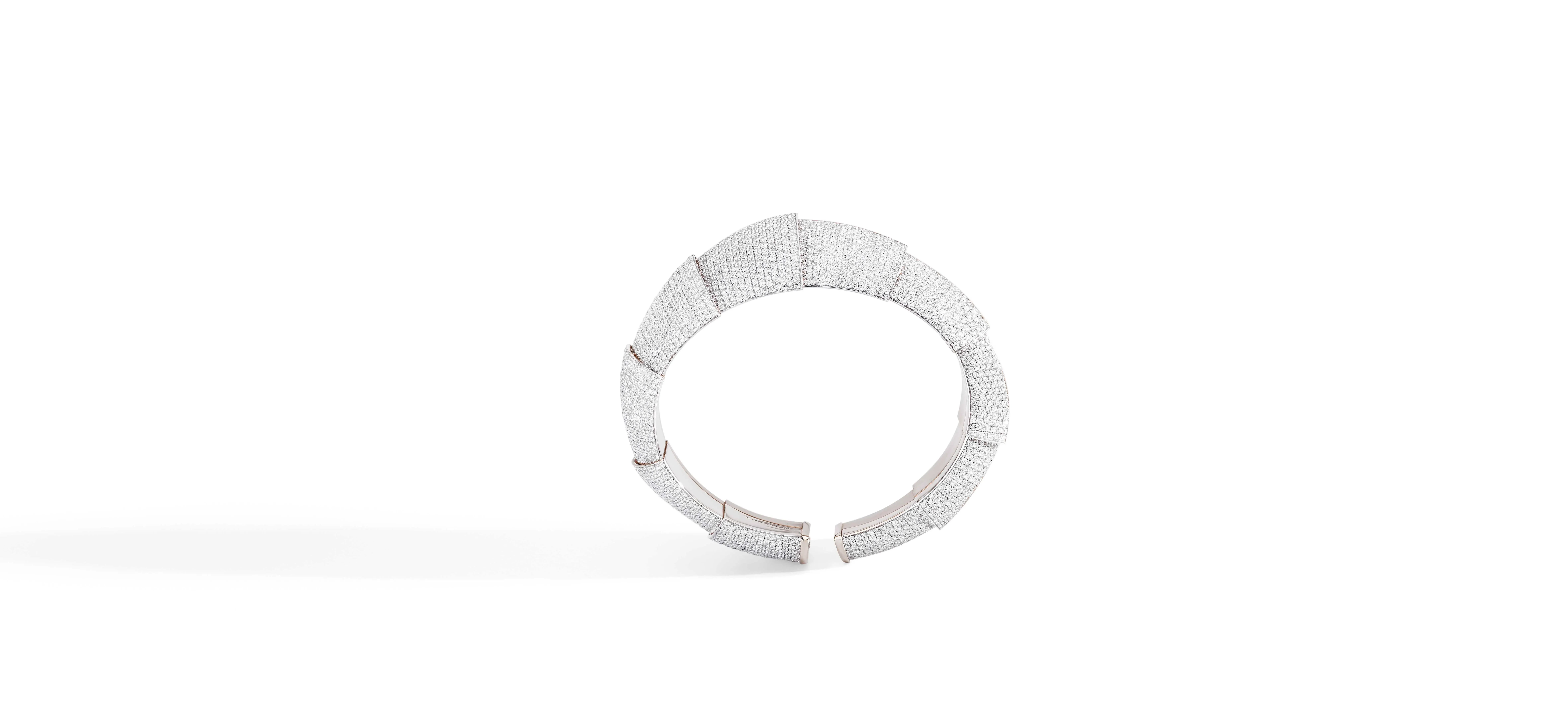Vhernier Forma Assoluta bracelet from the Ardis High Jewellery collection with 2,606 diamonds weighing 19.95 carats, set in 18k white gold 
