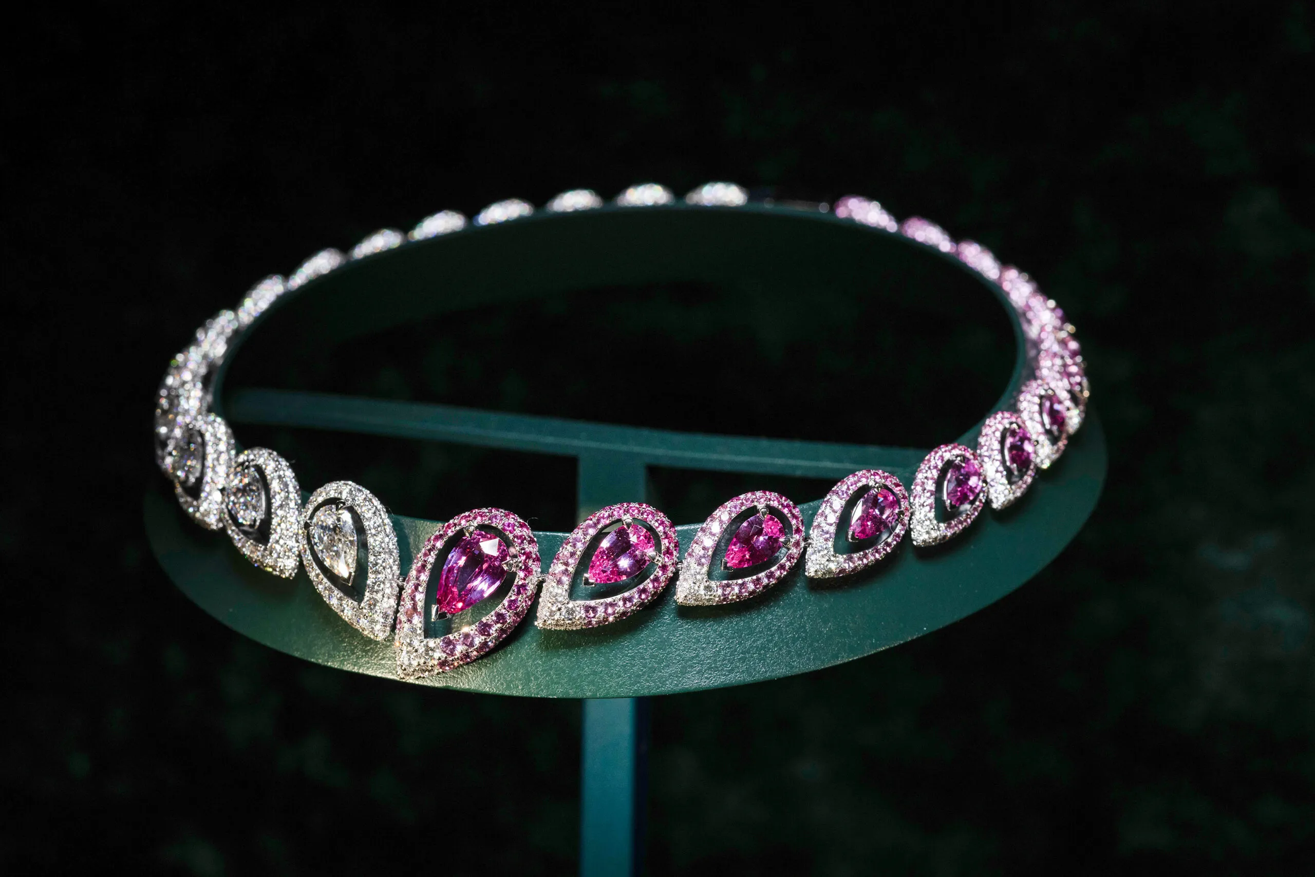 Messika Hypnotic necklace with pink sapphires and white diamonds in 18k white gold from the Terres d’Instinct High Jewellery collection