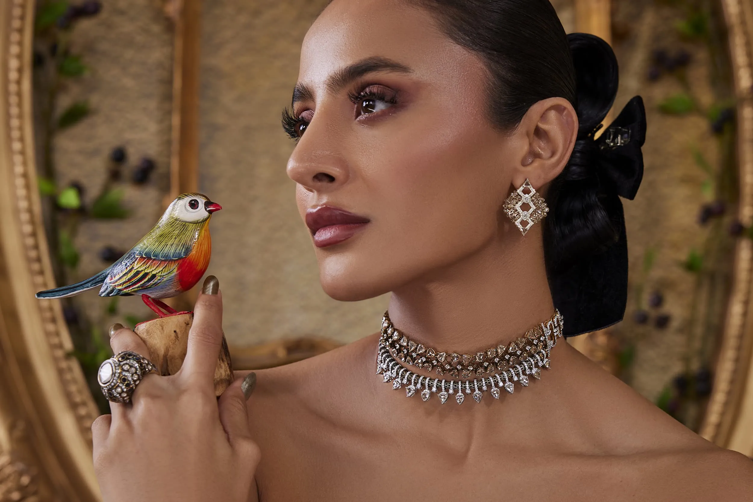 <p>Texture, light and shape are layered like brushstrokes in this brown and white diamond choker and earrings by Mrs. Marquise</p>