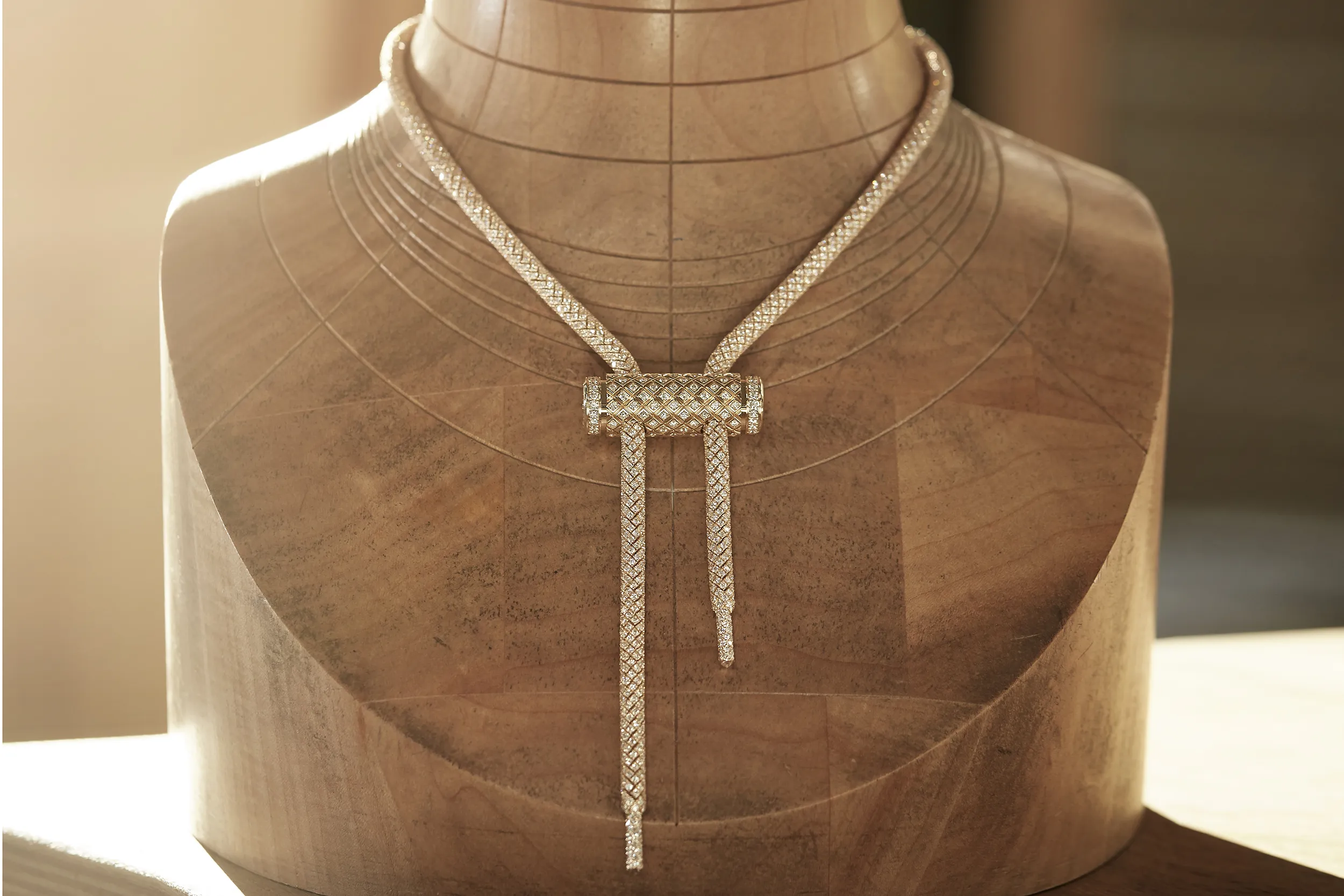 Nouvel Héritage Latch XL High Jewellery necklace, sold to a private collector, crafted in 18k yellow gold using precious metal additive manufacturing and set with 2,752 diamonds weighing 29.43 carats