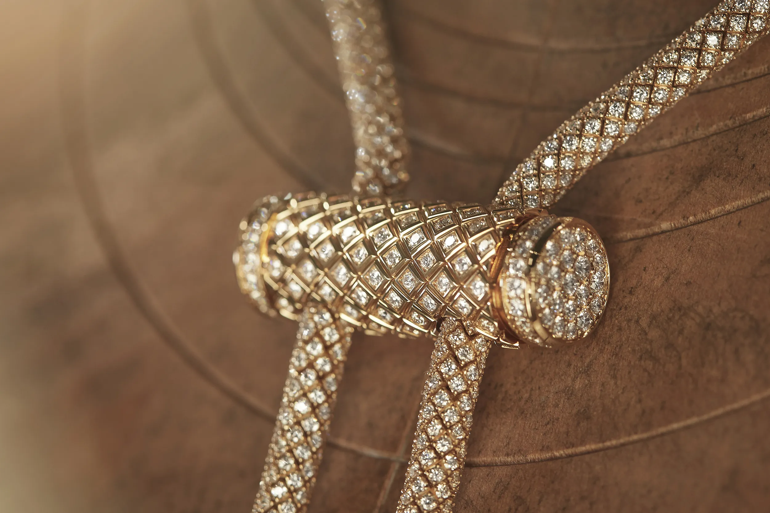The Nouvel Héritage Latch XL High Jewellery necklace required more than 300 hours of craftsmanship, including innovative precious metal additive manufacturing – a type of 3D printing that turns gold powder into solid objects