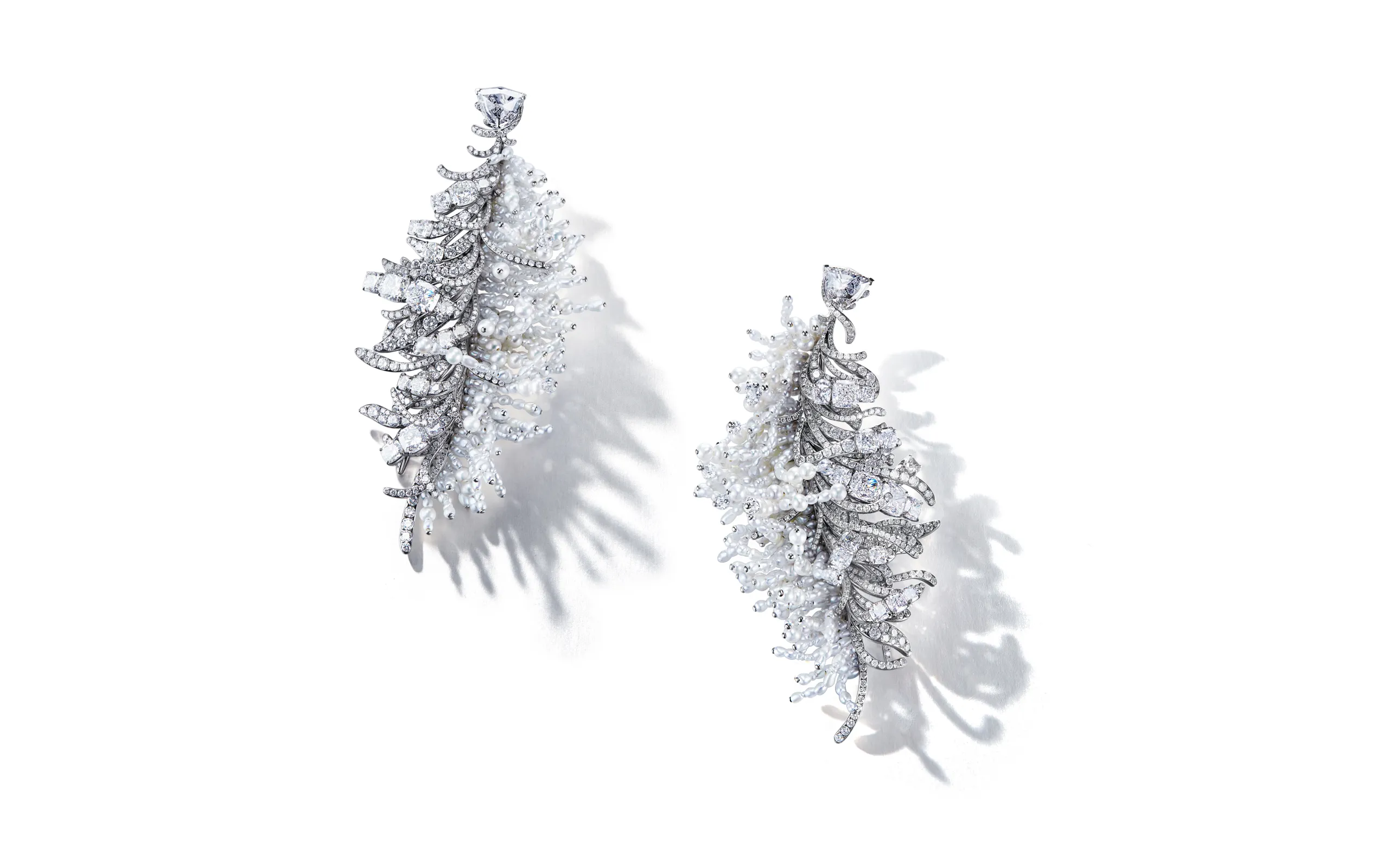 Feng J Nuit Blanche (white/sleepless night) earrings crafted in titanium with diamonds and natural pearls to be presented at TEFAF Maastricht 2025