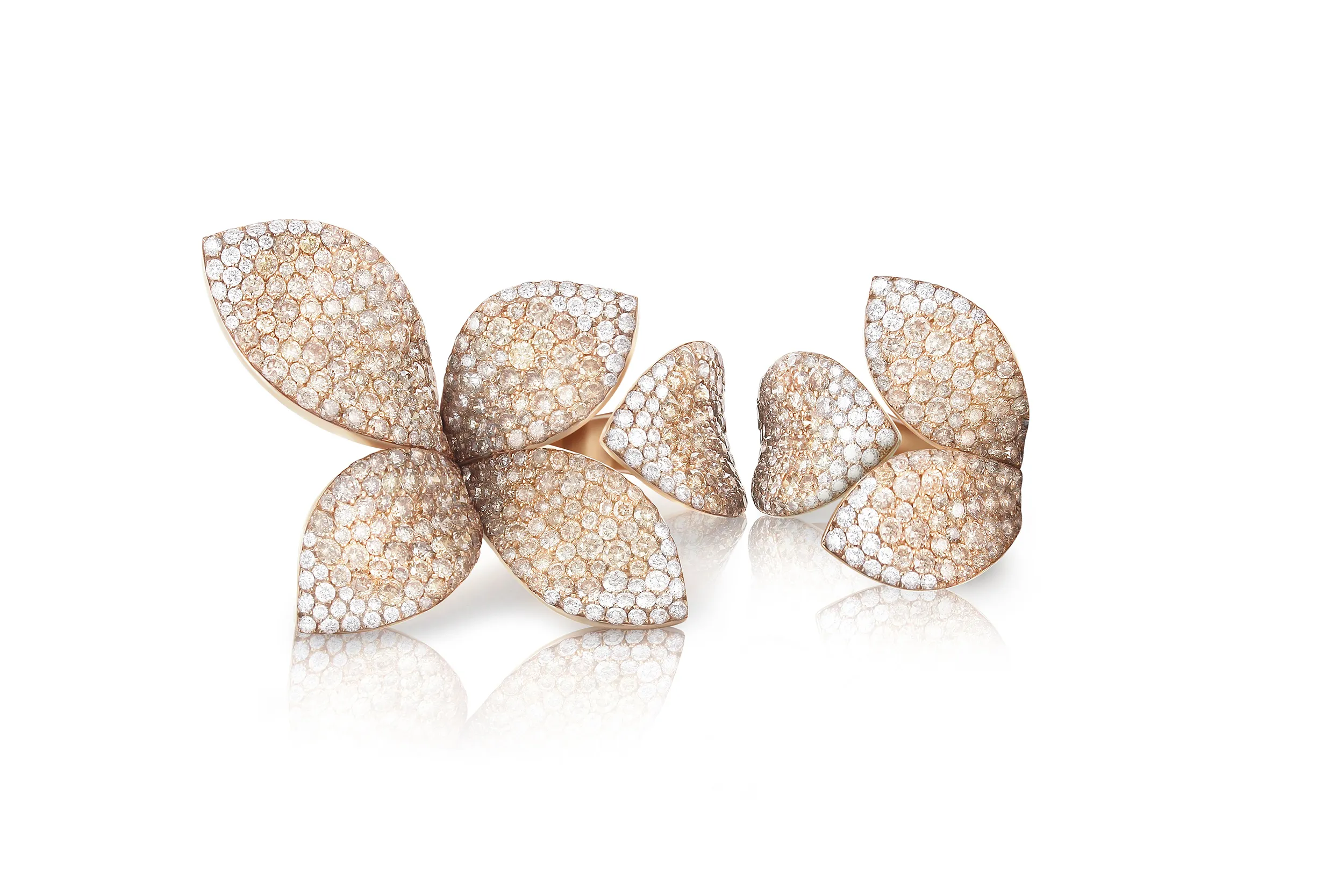 <p>Pasquale Bruni &#8216;Giardini Segreti&#8217; collection rings in rose gold and diamonds</p>
