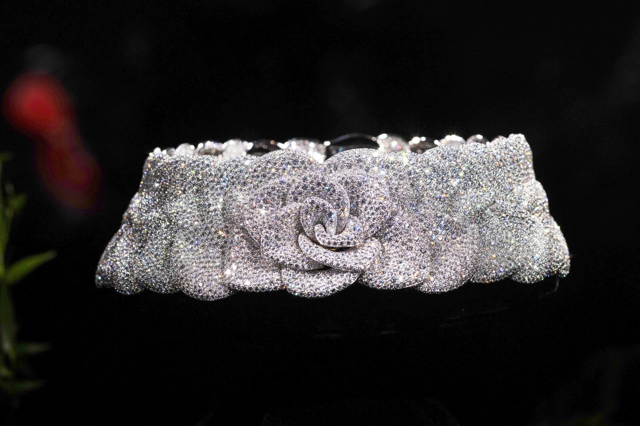 Pasquale Bruni Rosina necklace, set with diamonds