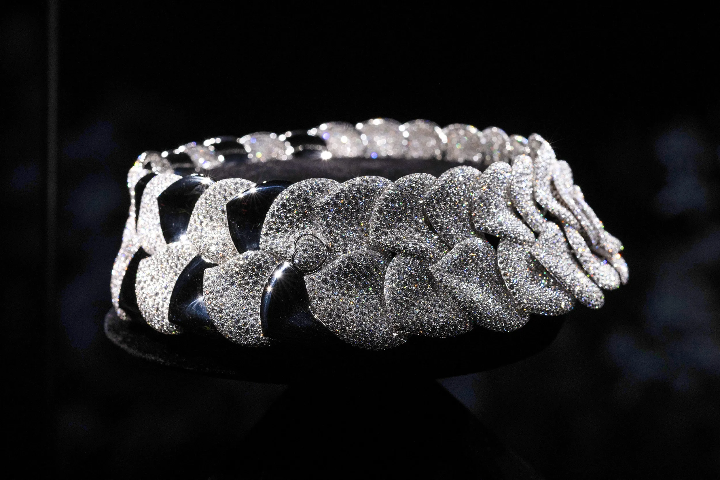 The back of Pasquale Bruni Rosina necklace, set with diamonds