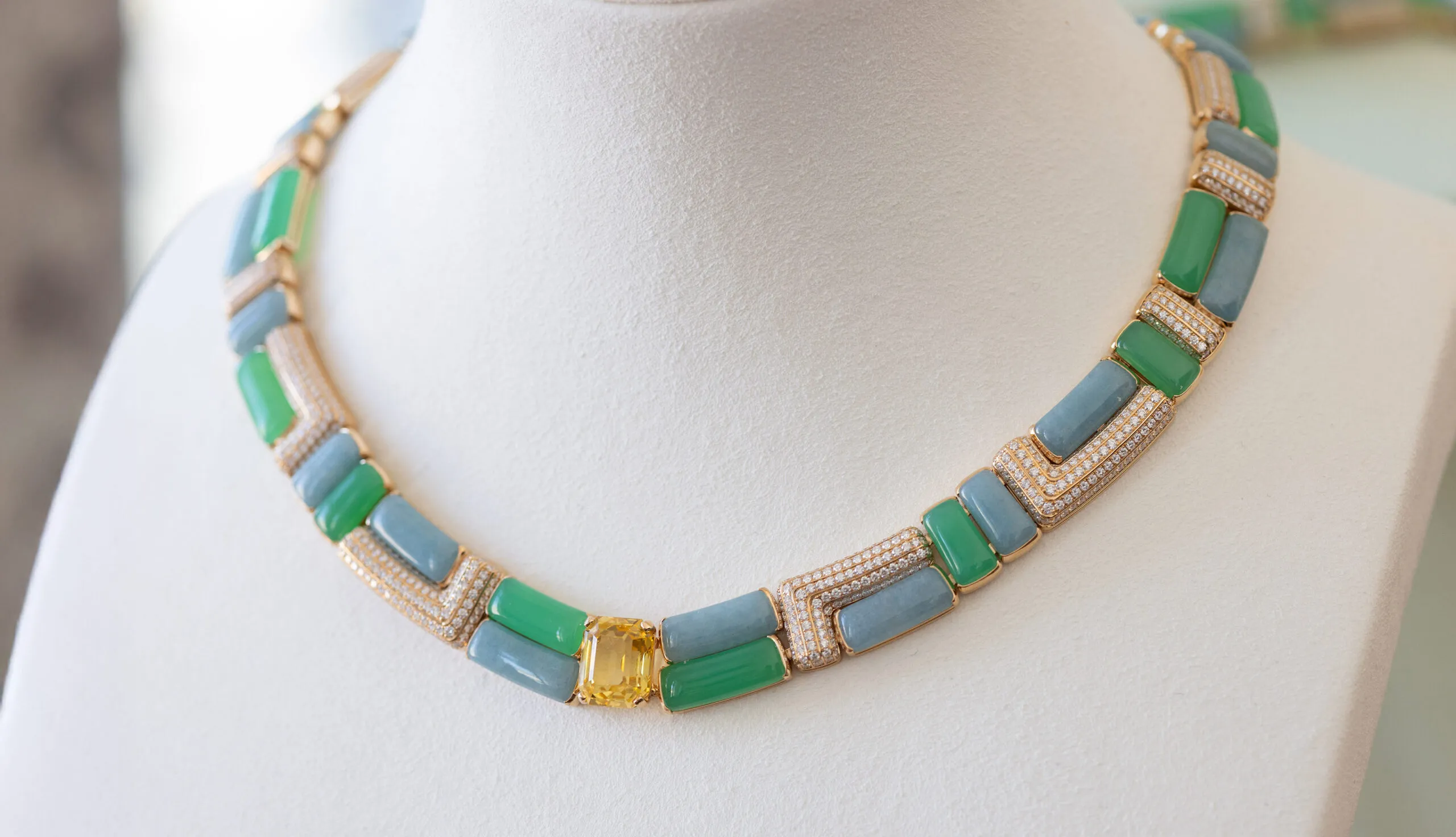 In the Curved Artistry high jewellery suite, Piaget sets cool green chrysoprase beside milky blue troilite, punctuated by the brilliance of a 10.91 carat octagonal cut yellow sapphire from Sri Lanka