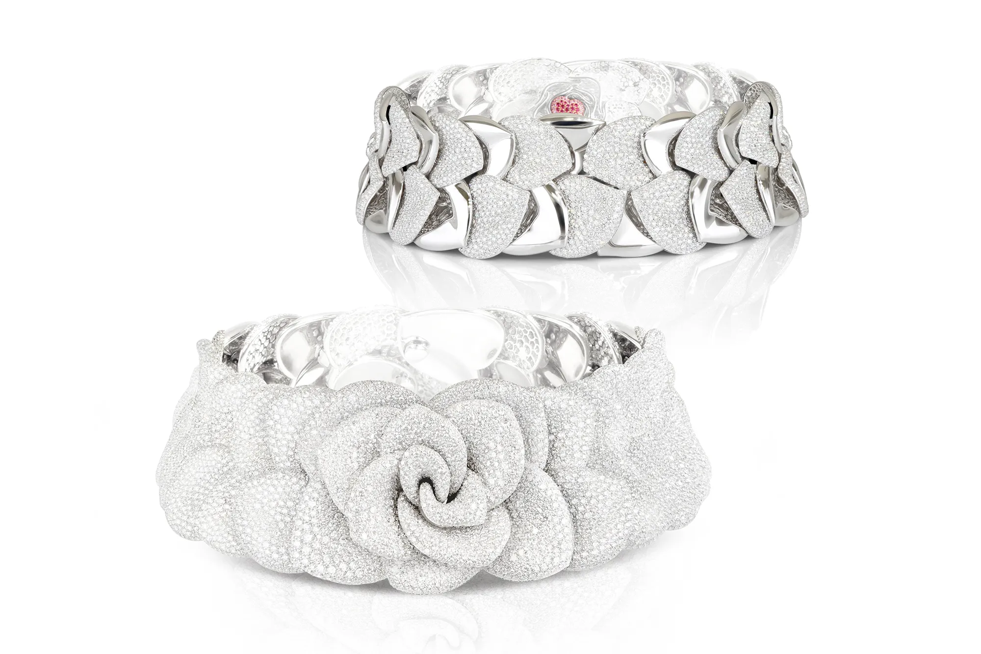 The front and back of Pasquale Bruni Rosina necklace, set with diamonds
