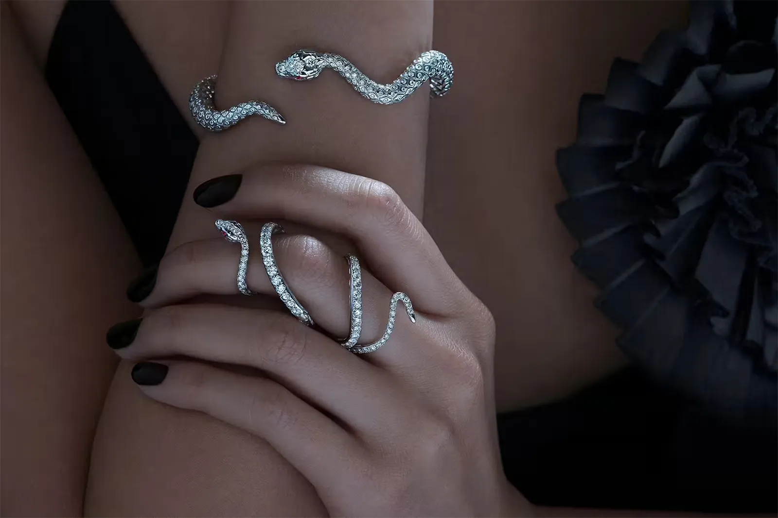 <p>Signet Jewelers-owned Jared has teamed up with Vera Wang for its third Jared Atelier collection of high jewelry – “Diamond Strings,” “Ribbons,” and “Serpents”</p>