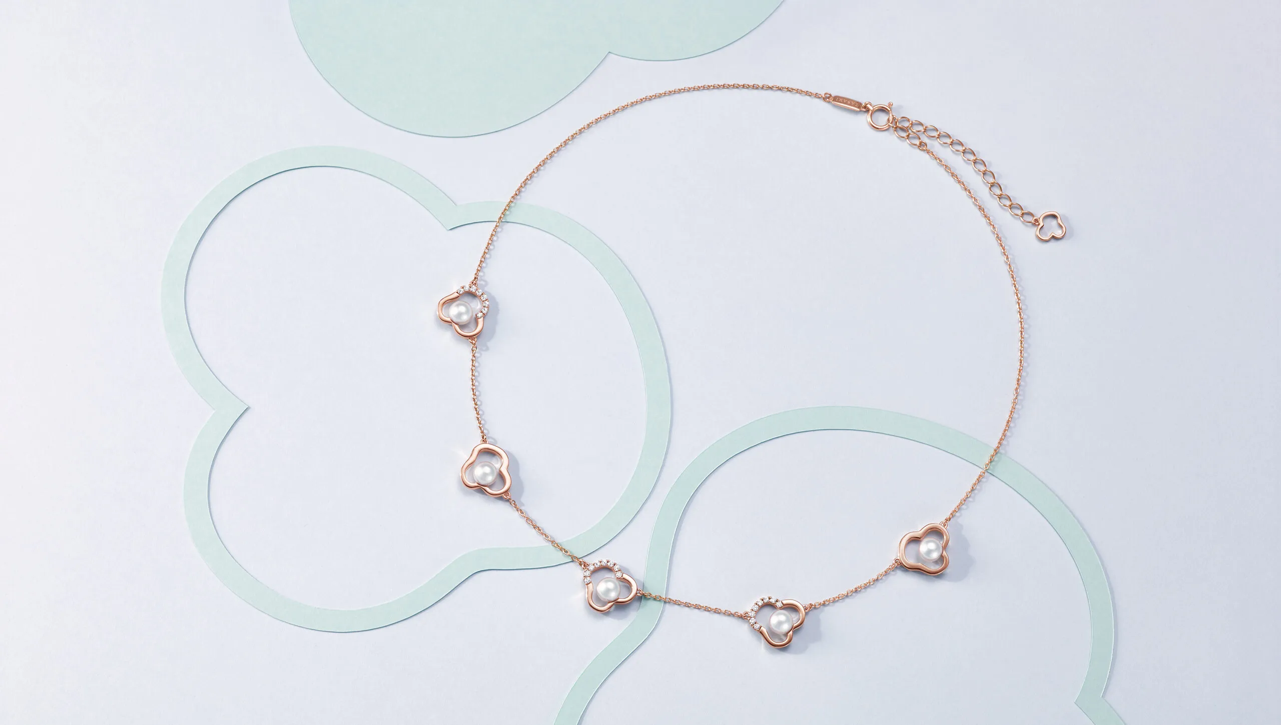 Tasaki Chants signature necklace with Akoya pearls in SAKURAGOLD™